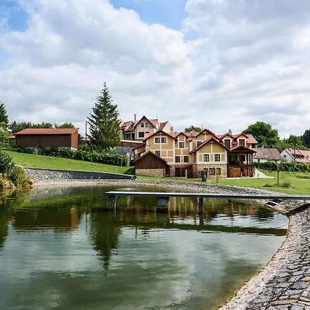 In Varva Ov Near Slopes Villa